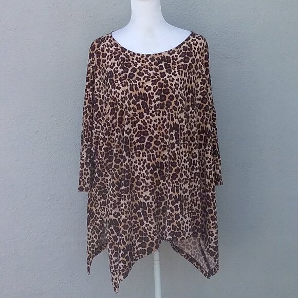 Chico's Top Women's Size 1 Med Brown Animal Print Oversized Shark Bite Knit - Picture 5 of 5